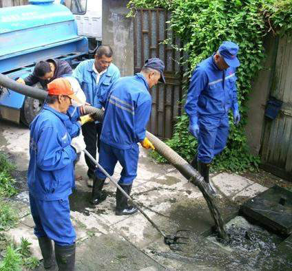 化粪池定期清理可避免发生爆炸